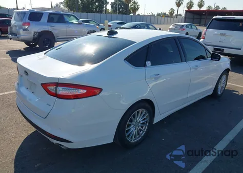 2016 Ford Fusion Se z USA, uszkodzony, nr VIN 3FA6P0H74GR247156